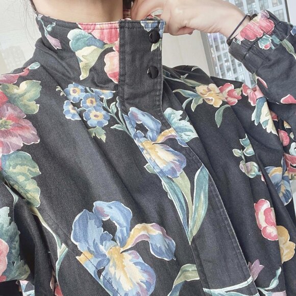 Vintage 90s Floral Cotton Jacket: High-Neck Acid Wash Bomber - Picture 3 of 9